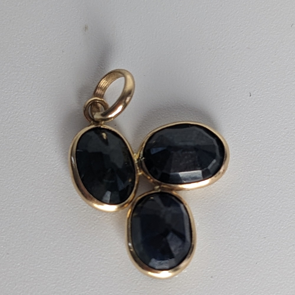 New 10K Gold Tri-Cluster Pendant with 3ct Natural Deep Blue Sapphires September